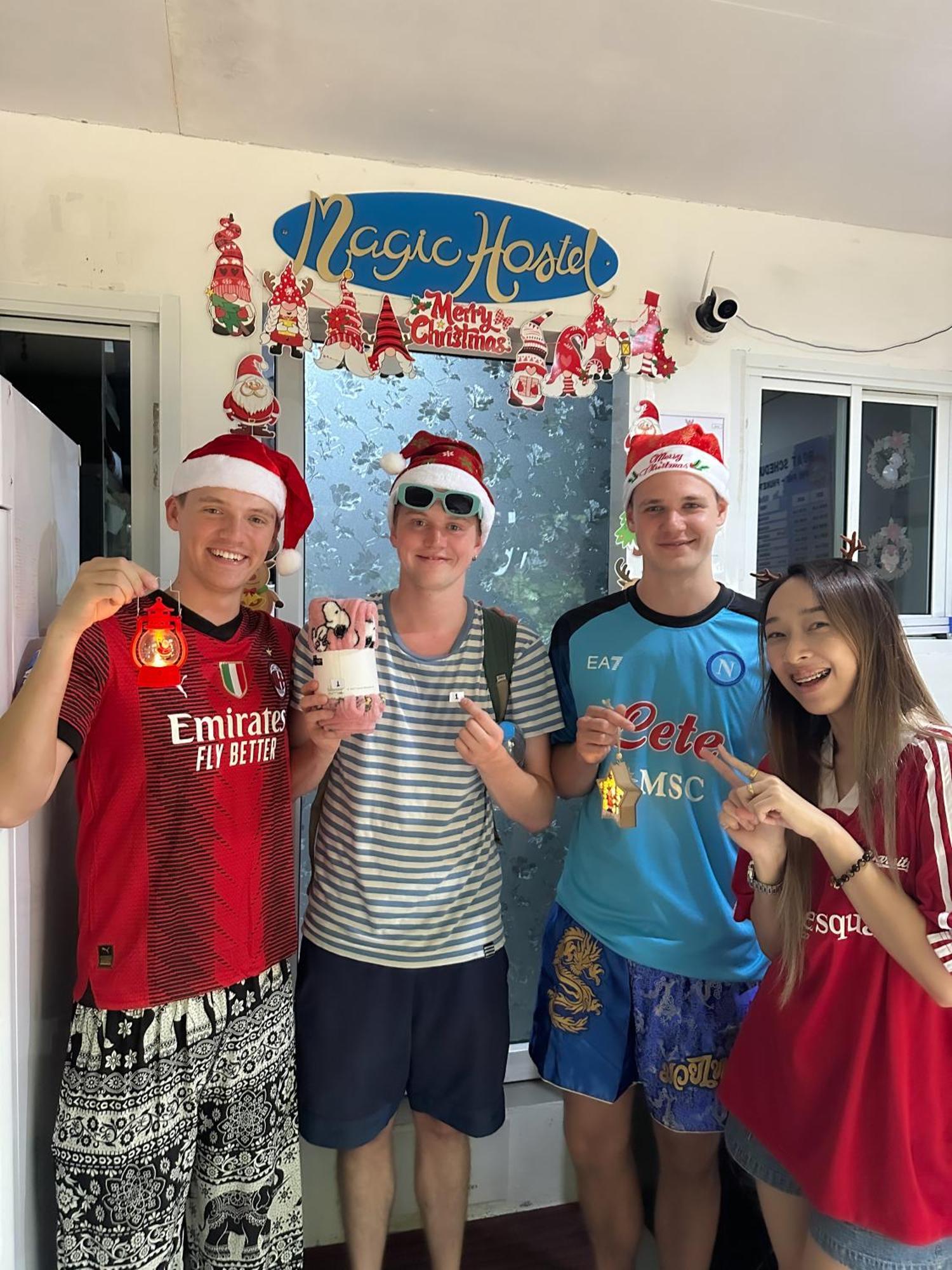 Magic Hostel ピピ島 エクステリア 写真